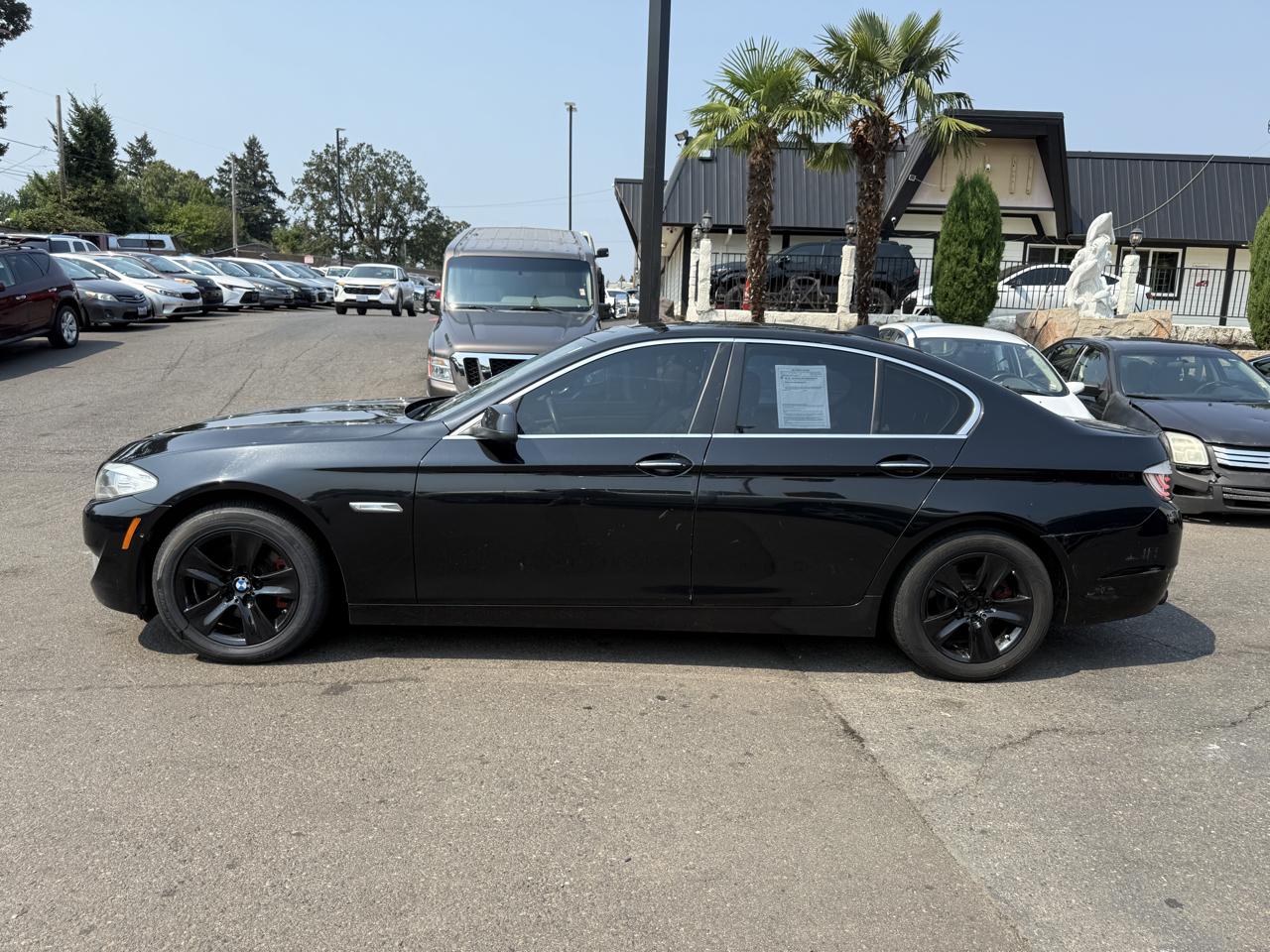 BMW 5-Series 528i xDrive 2013