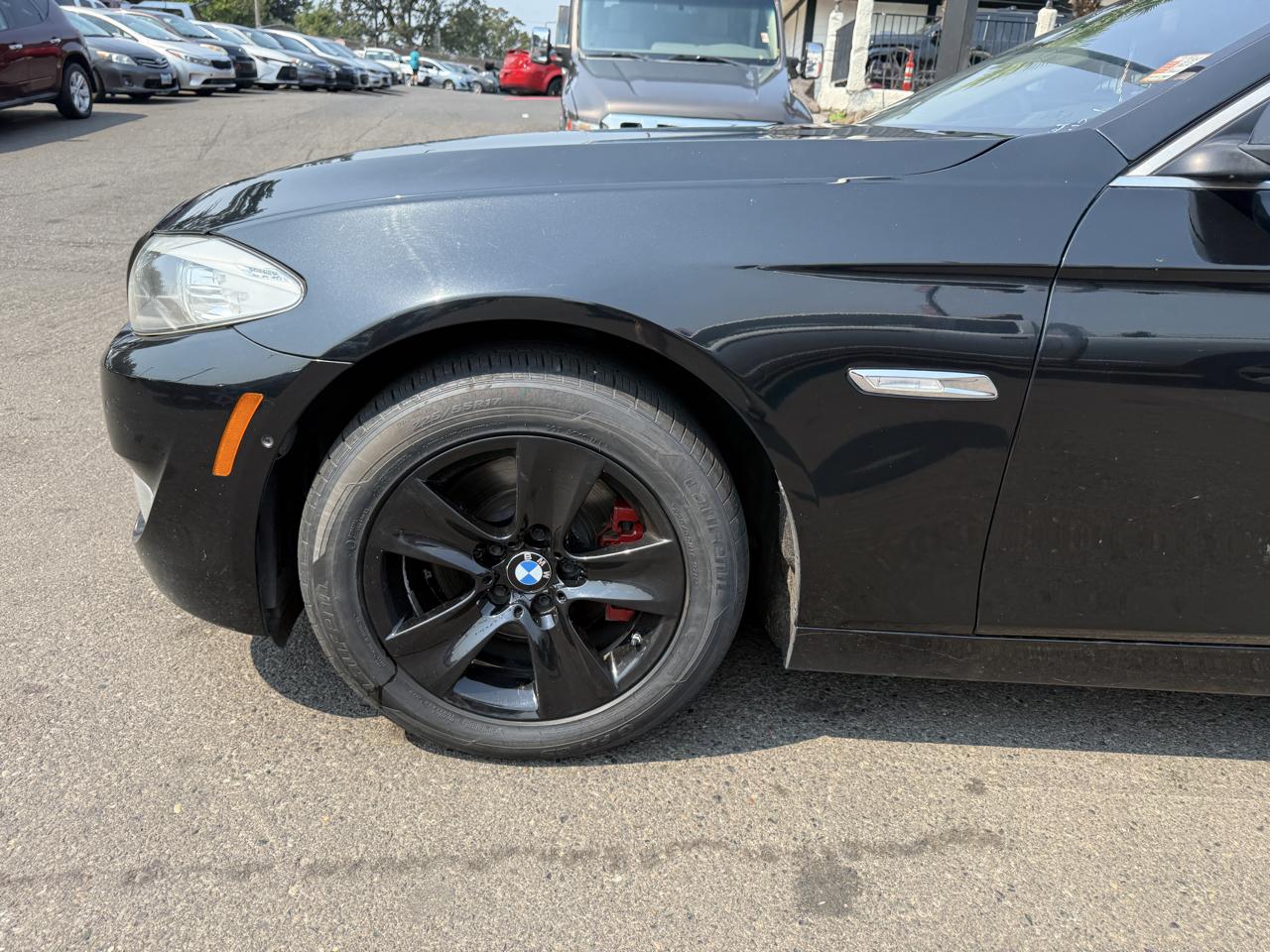 BMW 5-Series 528i xDrive 2013