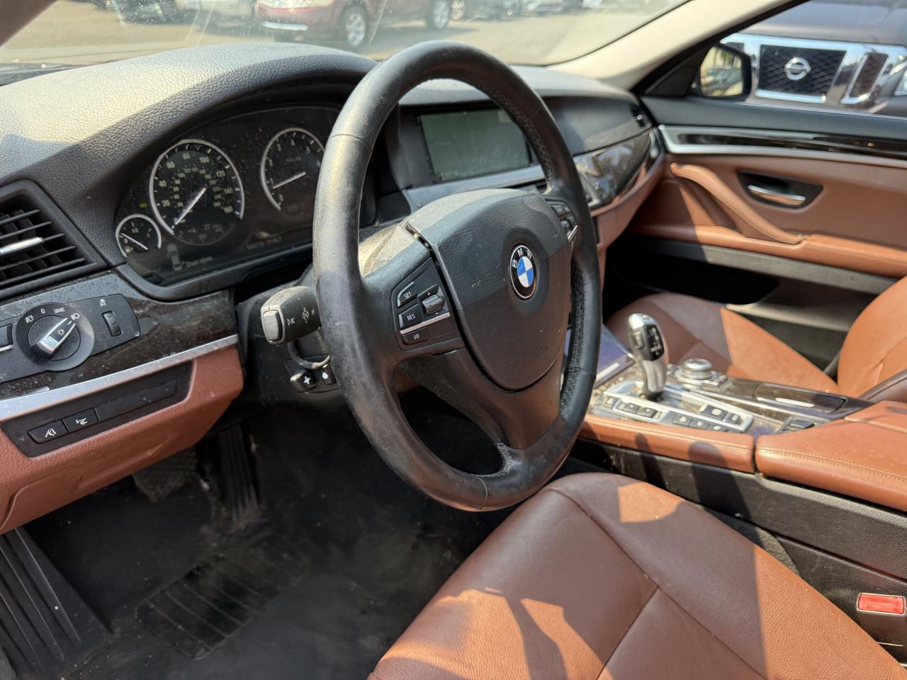 BMW 5-Series 528i xDrive 2013