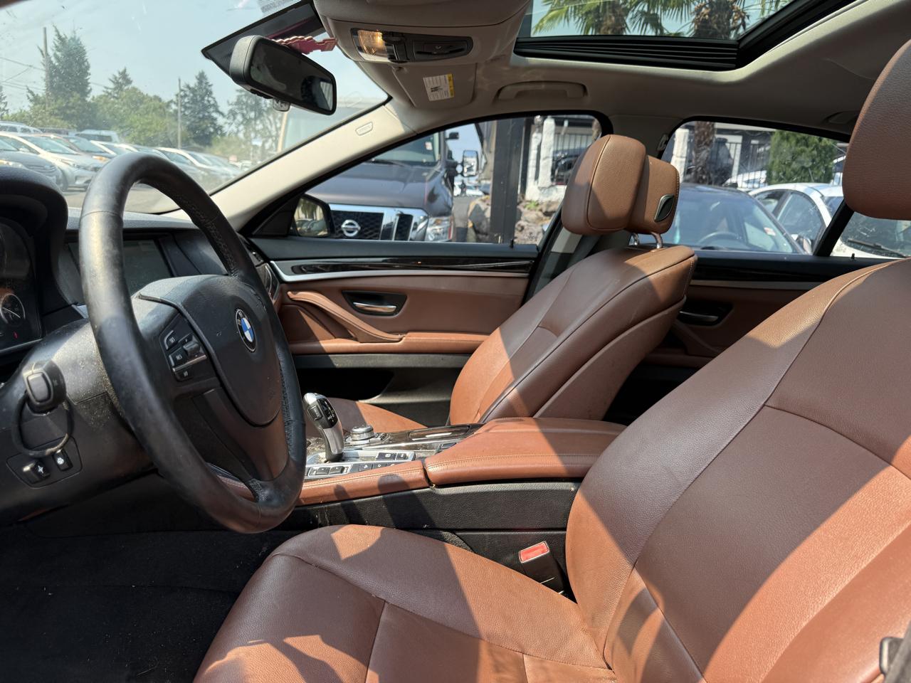 BMW 5-Series 528i xDrive 2013