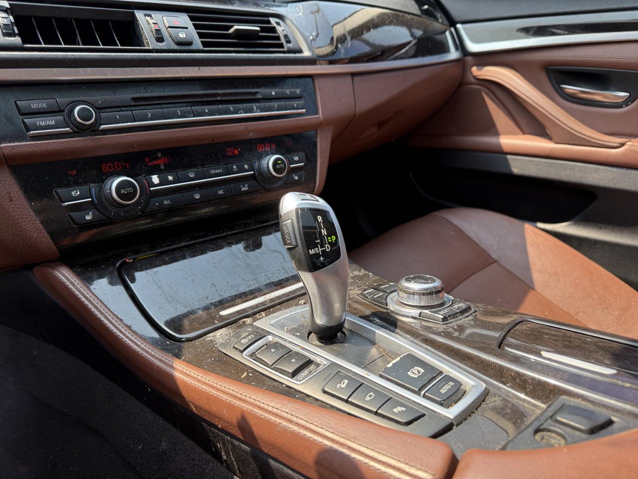 BMW 5-Series 528i xDrive 2013
