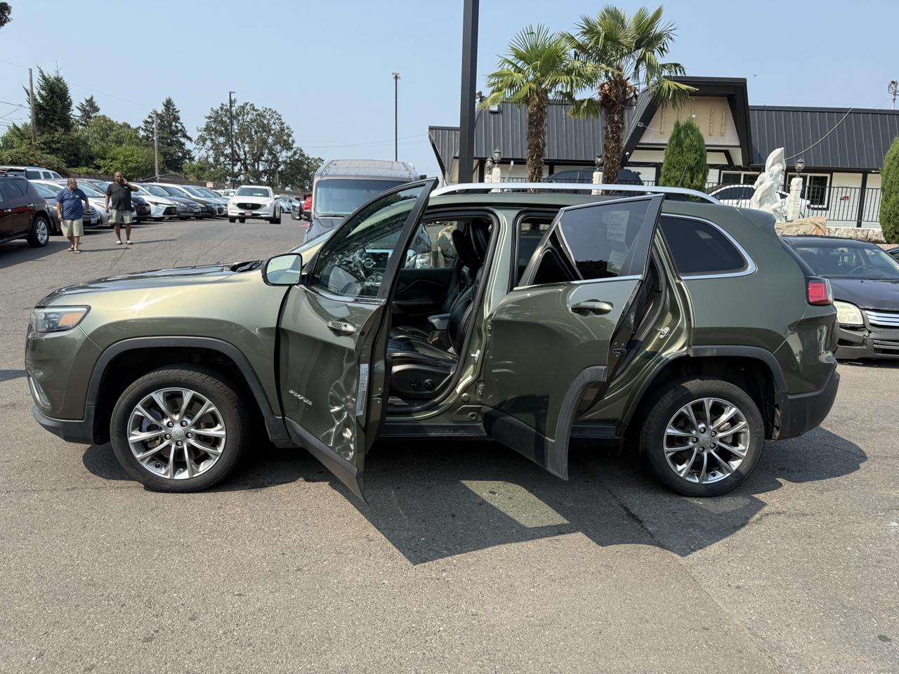 Jeep Cherokee Latitude Plus FWD 2019