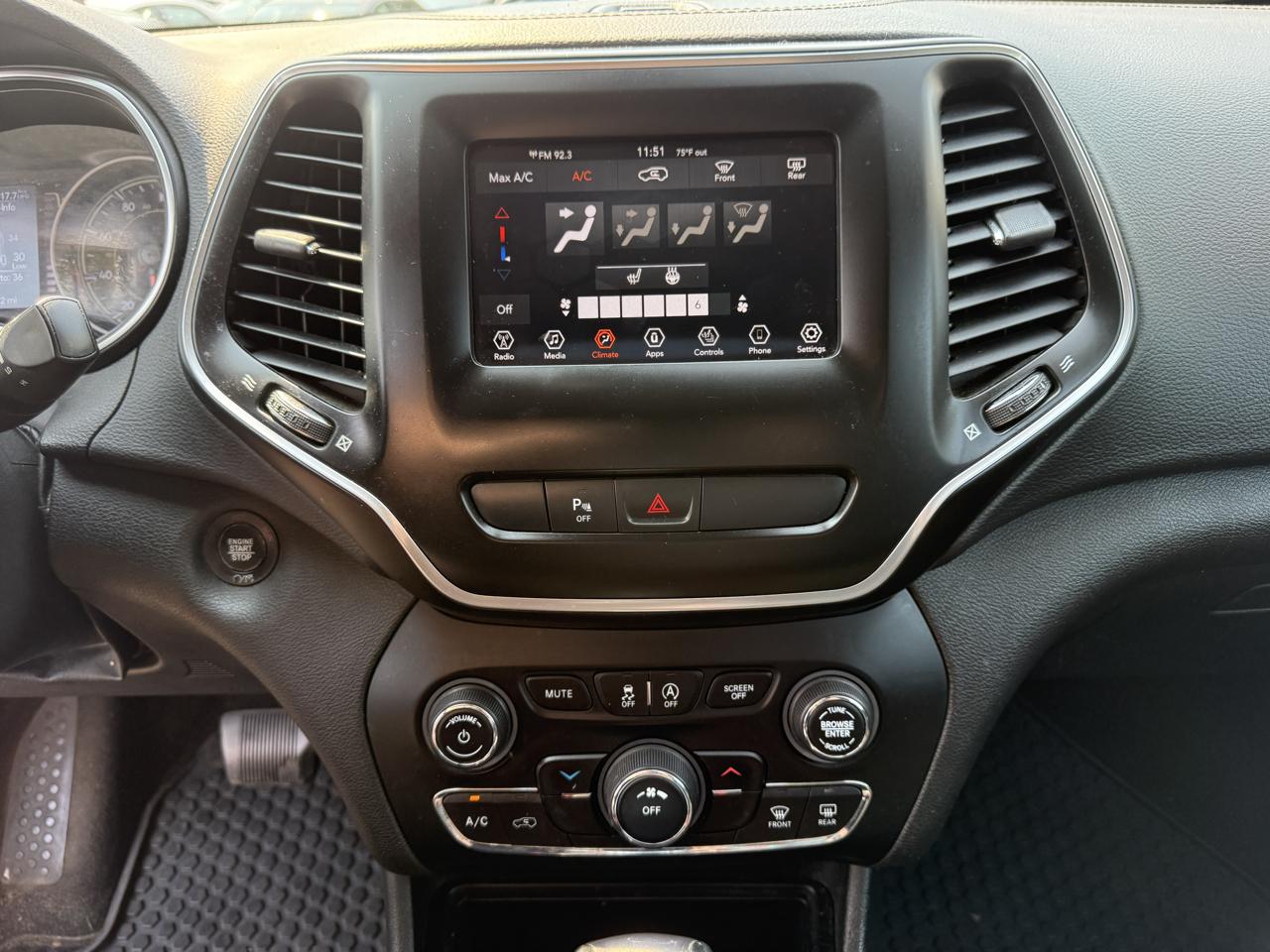 Jeep Cherokee Latitude Plus FWD 2019