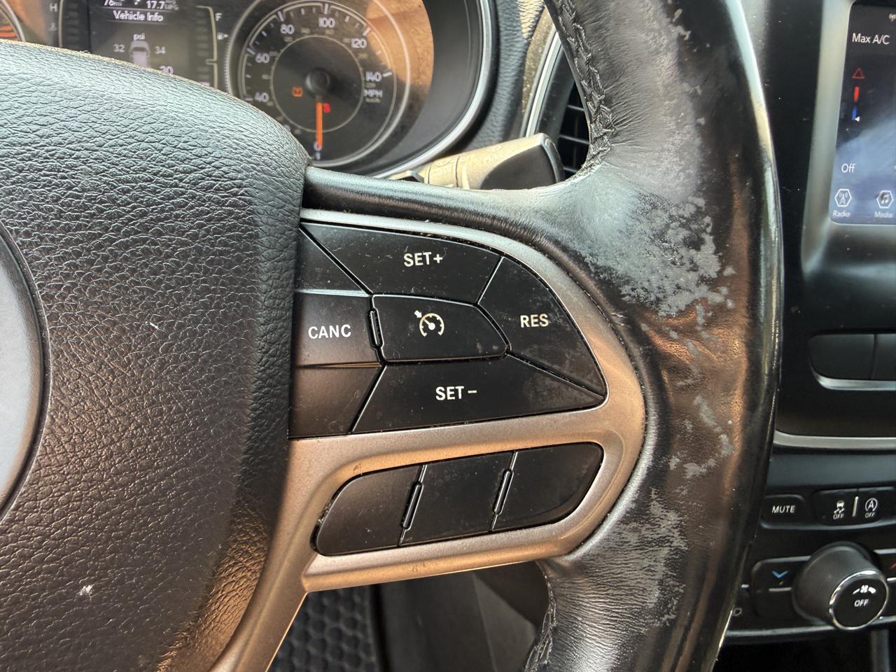 Jeep Cherokee Latitude Plus FWD 2019