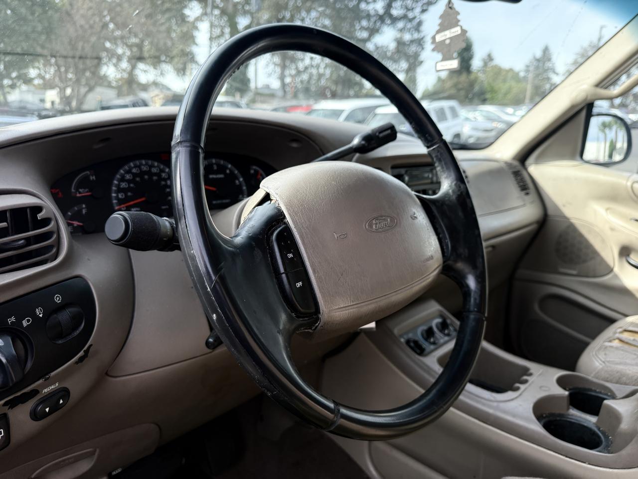 Ford Expedition Eddie Bauer 4WD 2001