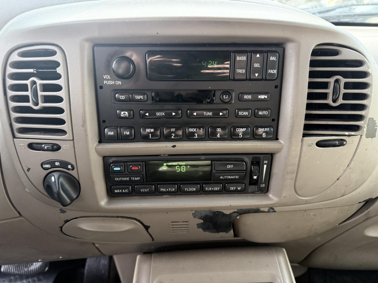 Ford Expedition Eddie Bauer 4WD 2001