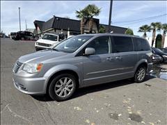 2015 Chrysler Town & Country 