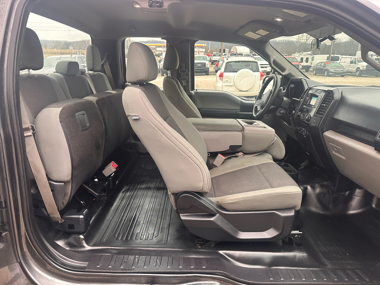 Ford F-150 4WD SuperCab 145" XL 2016