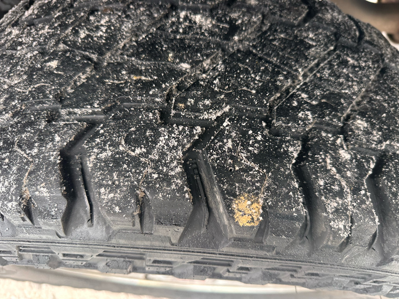 GMC Sierra 1500 4WD Ext Cab 143.5" SLE 2012