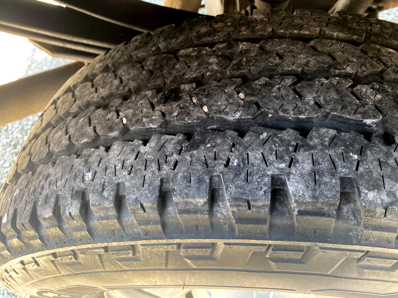 Ford Super Duty F-350 SRW 4WD Reg Cab 137" XLT 2012 Ford Super Duty F-350 SRW 4WD Reg Cab 137" XLT 2012