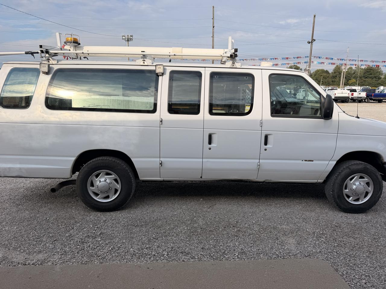 Ford Econoline Cargo Van E-350 Super Duty Ext Commercial 2012