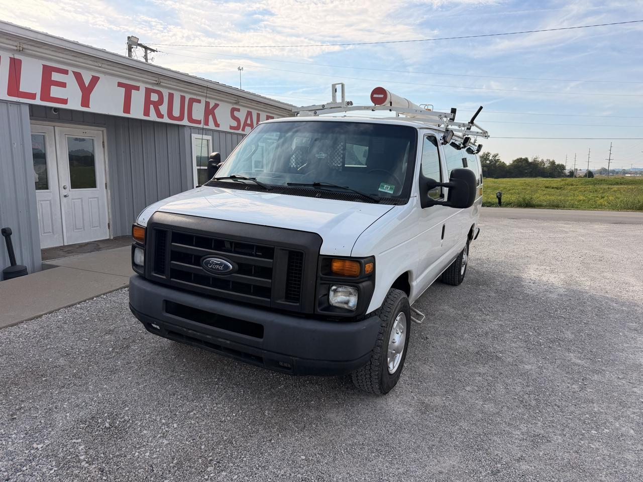 Ford Econoline Cargo Van E-350 Super Duty Ext Commercial 2012