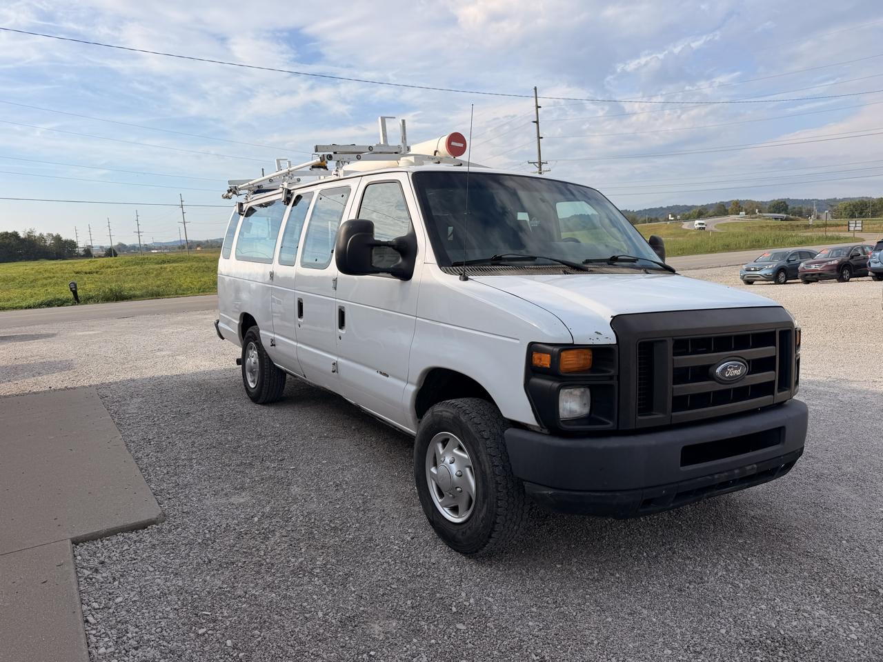 Ford Econoline Cargo Van E-350 Super Duty Ext Commercial 2012