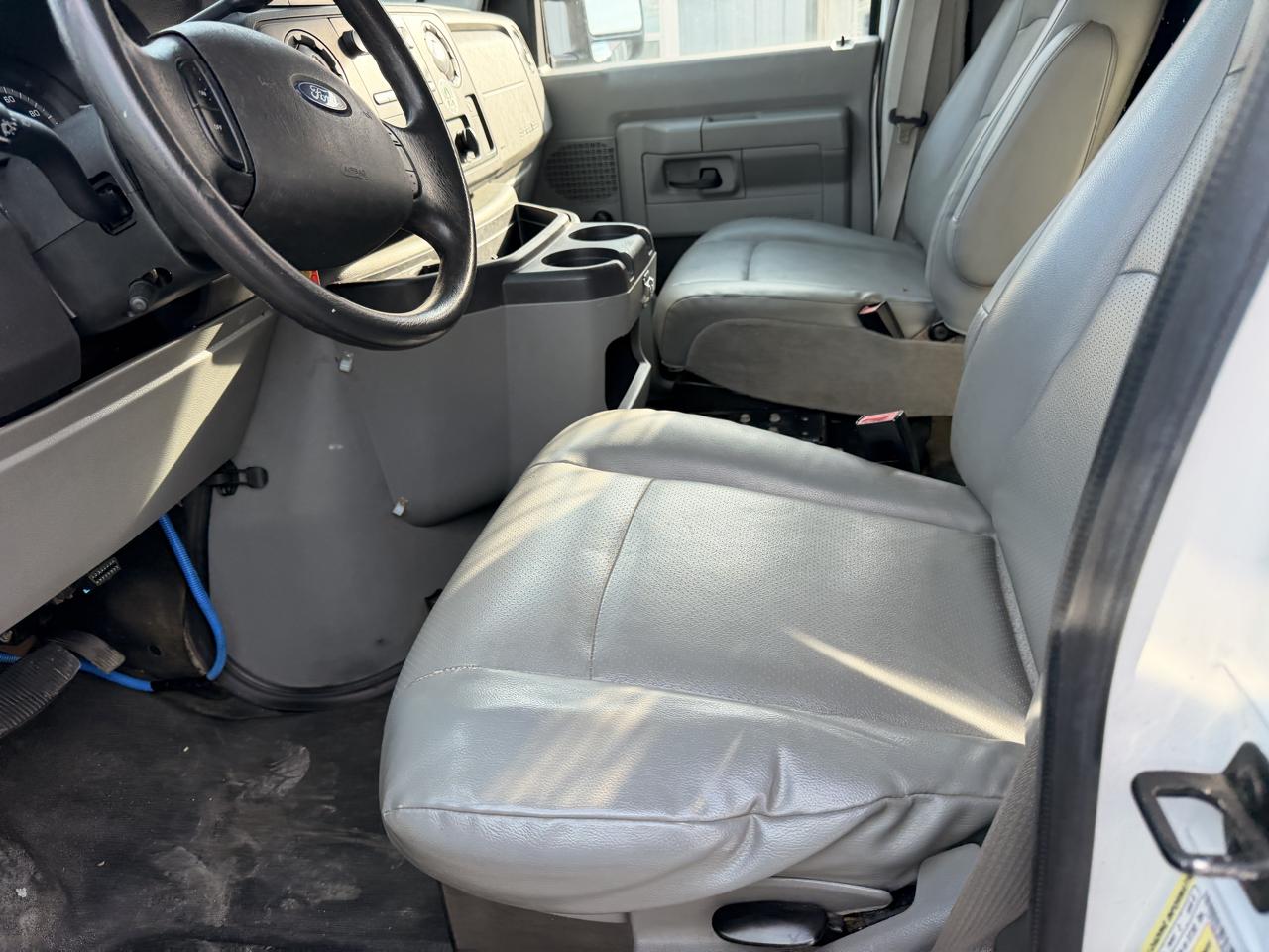 Ford Econoline Cargo Van E-350 Super Duty Ext Commercial 2012
