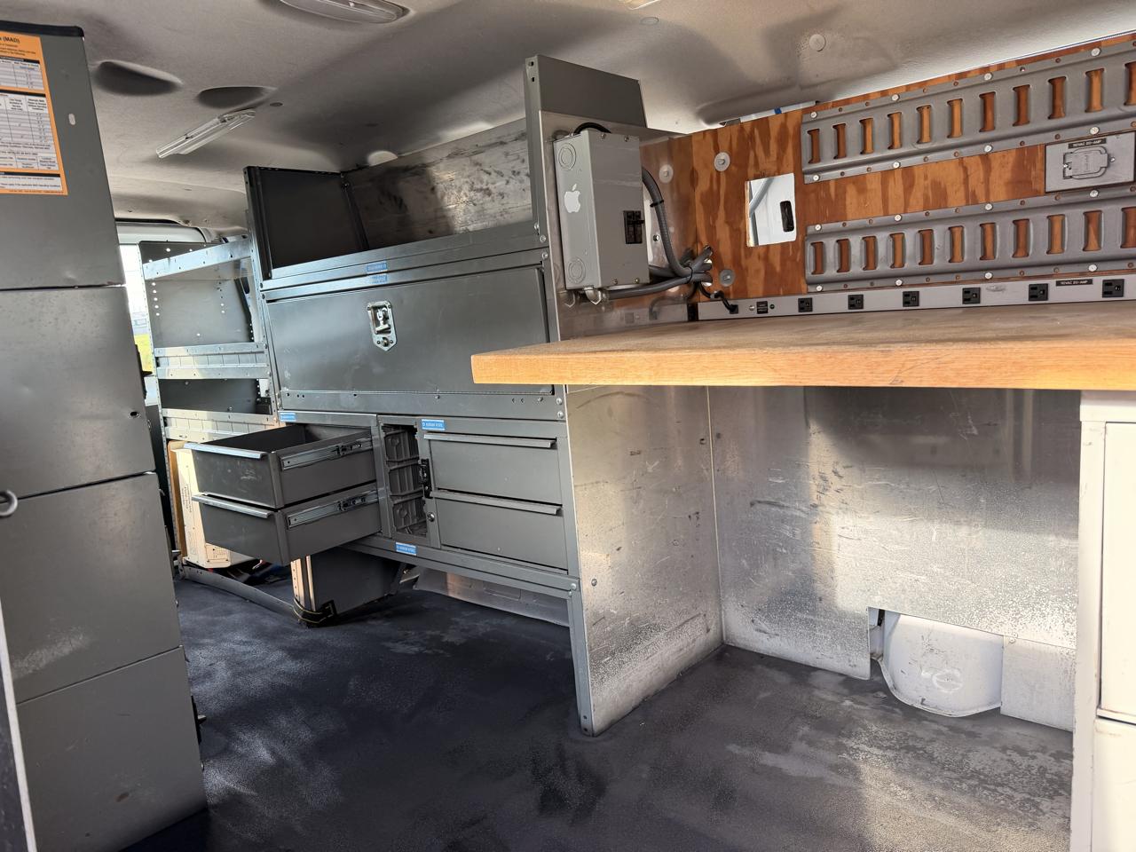 Ford Econoline Cargo Van E-350 Super Duty Ext Commercial 2012