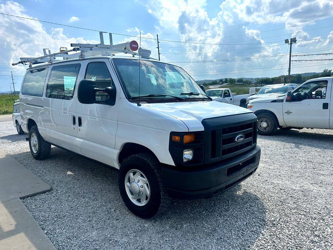 2012 Ford E-350 photo 3