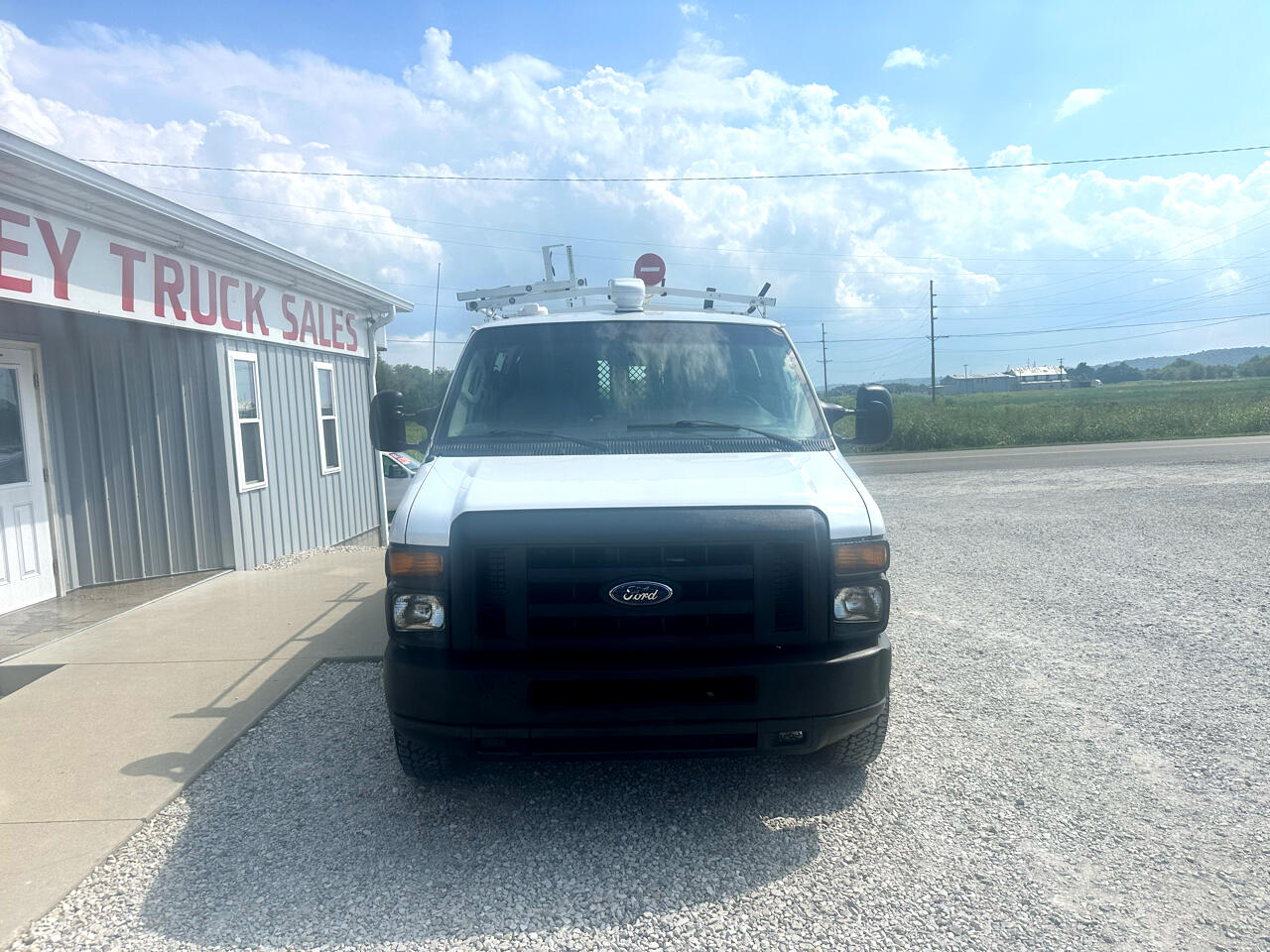 2012 Ford E-350 photo 4