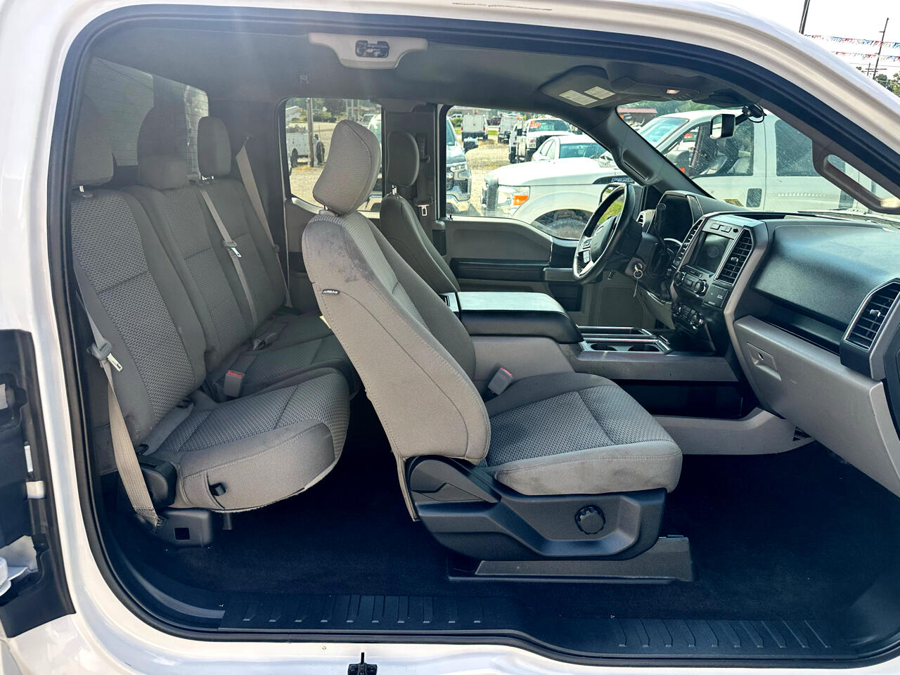 Ford F-150 XLT 2WD SuperCab 6.5' Box 2019 Ford F-150 XLT 2WD SuperCab 6.5' Box 2019