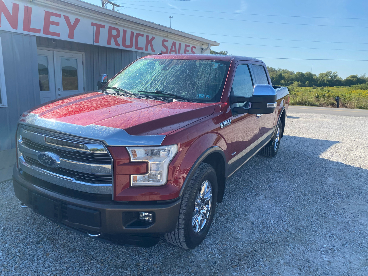 Ford F-150 4WD SuperCrew 145" Lariat 2016 Ford F-150 4WD SuperCrew 145" Lariat 2016