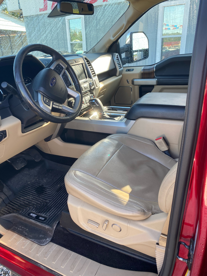 Ford F-150 4WD SuperCrew 145" Lariat 2016 Ford F-150 4WD SuperCrew 145" Lariat 2016
