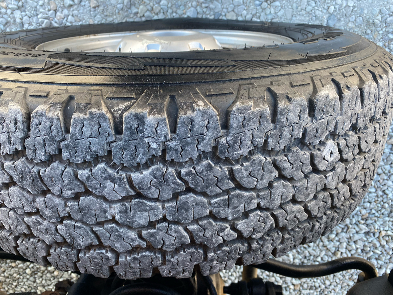 Ford Super Duty F-350 SRW 4WD Reg Cab 137" XLT 2012 Ford Super Duty F-350 SRW 4WD Reg Cab 137" XLT 2012