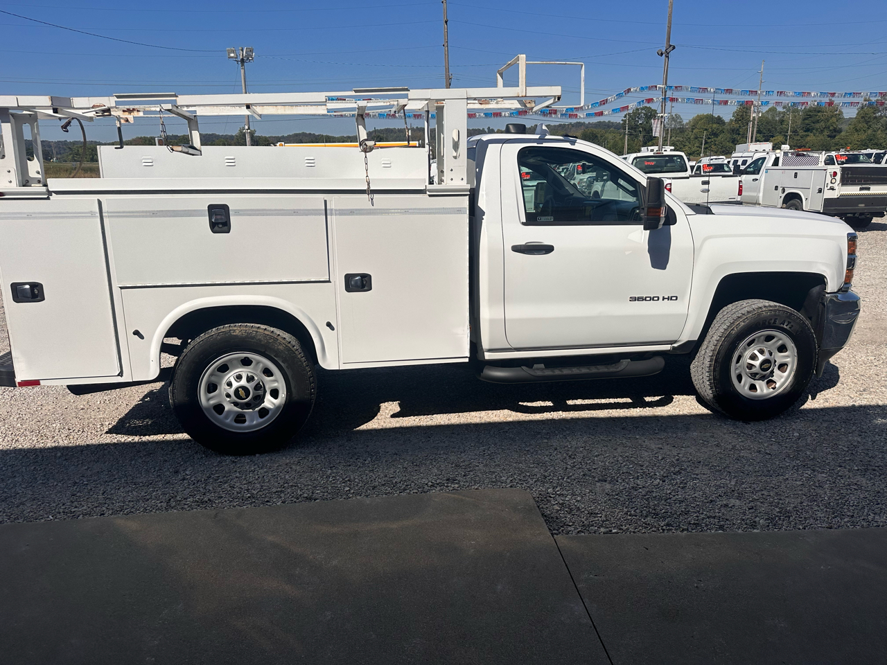 Chevrolet Silverado 3500HD 4WD Reg Cab 162" WB, 83.58" CA WT 2018 Chevrolet Silverado 3500HD 4WD Reg Cab 162" WB, 83.58" CA WT 2018