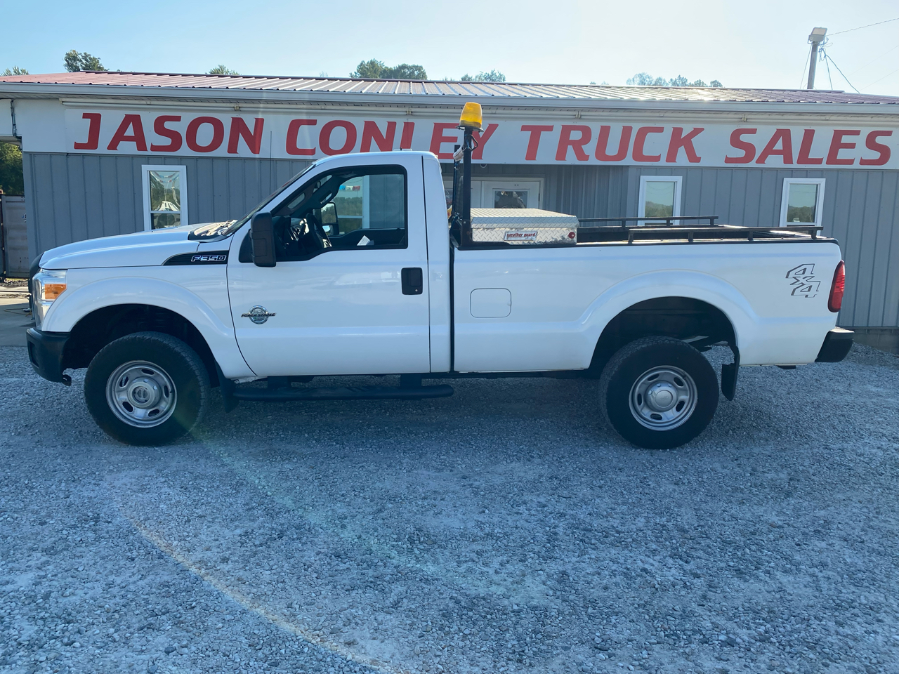 2012 Ford Super Duty F-350 SRW 4WD Reg Cab 137" XL