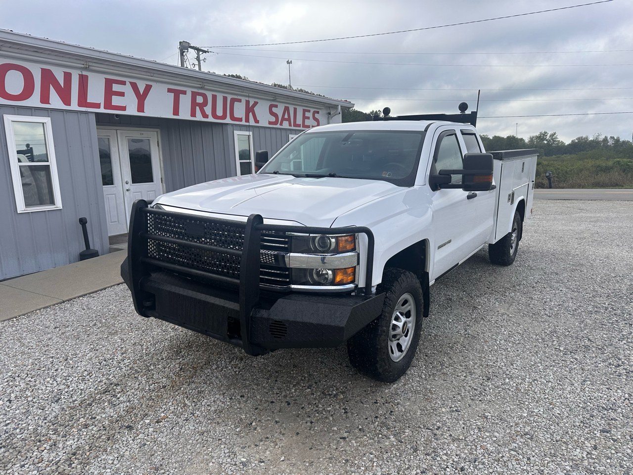 2018 Chevrolet Silverado Work Truck LS Base photo 2