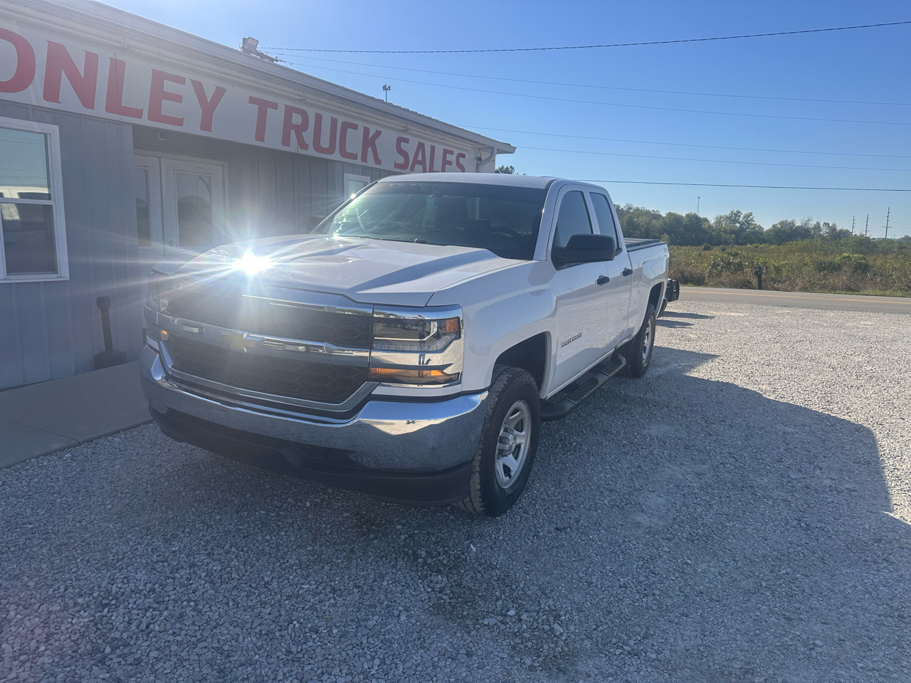 2018 Chevrolet Silverado Work Truck LS Base photo 3