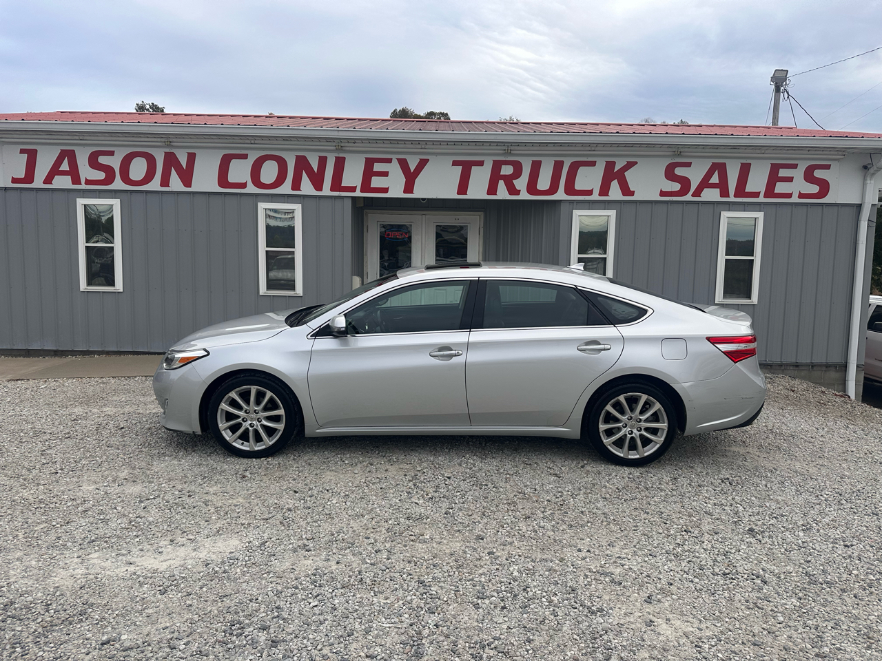 Toyota Avalon 4dr Sdn XLE Premium (Natl) 2014 Toyota Avalon 4dr Sdn XLE Premium (Natl) 2014