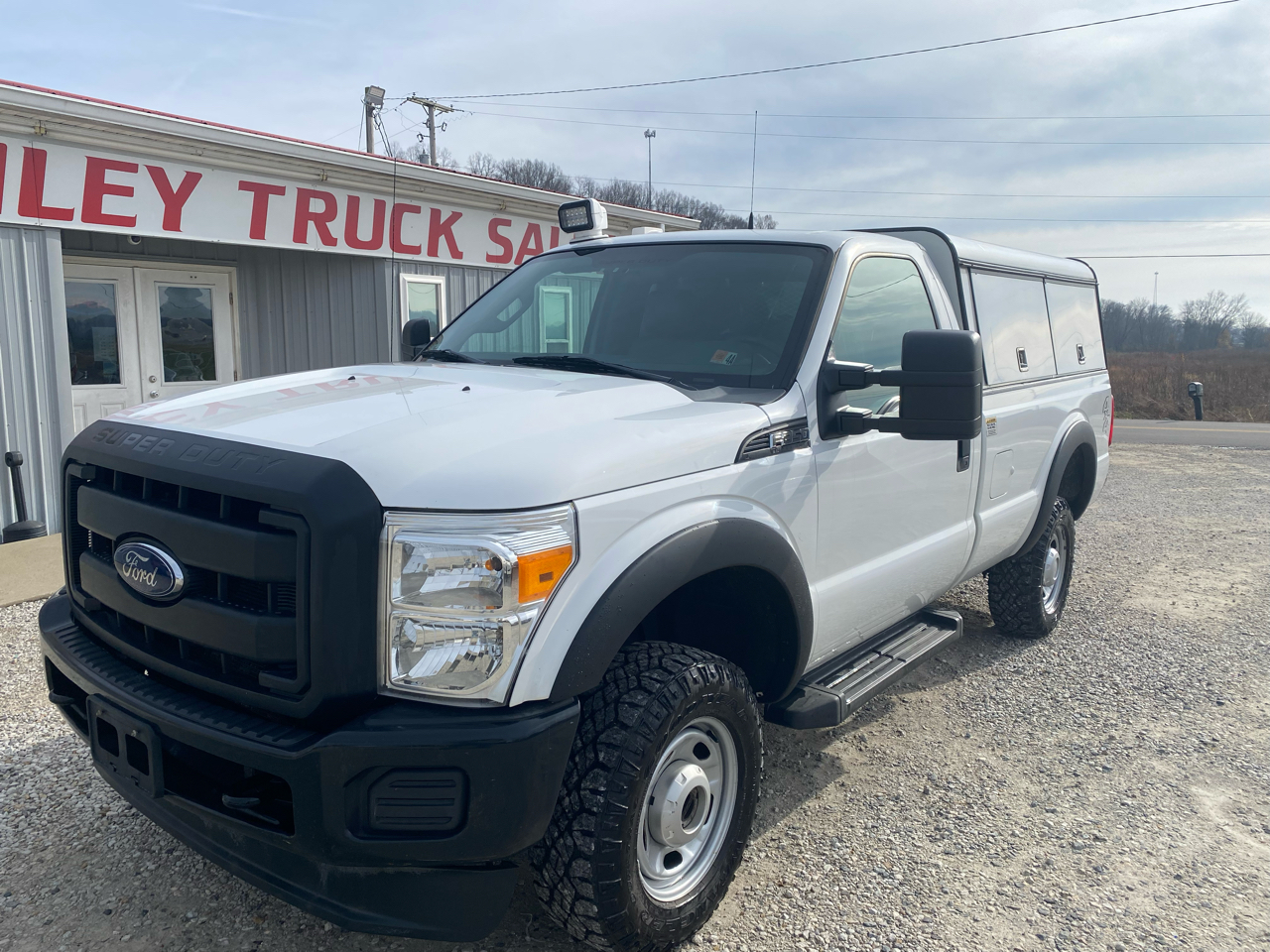 Ford Super Duty F-350 SRW 4WD Reg Cab 137" XLT 2013
