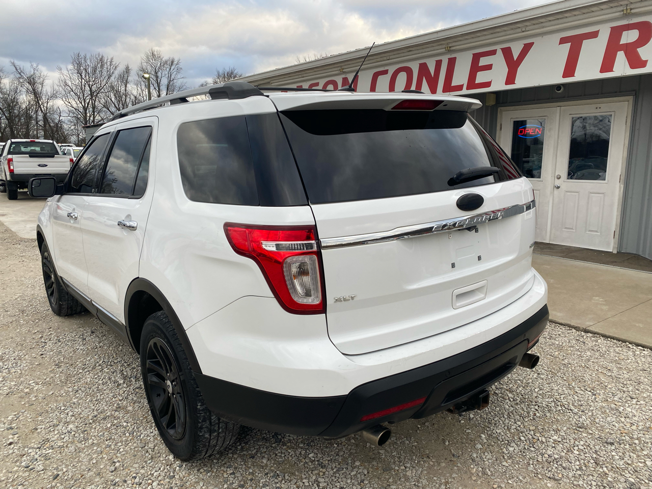 2015 Ford Explorer XLT photo 4