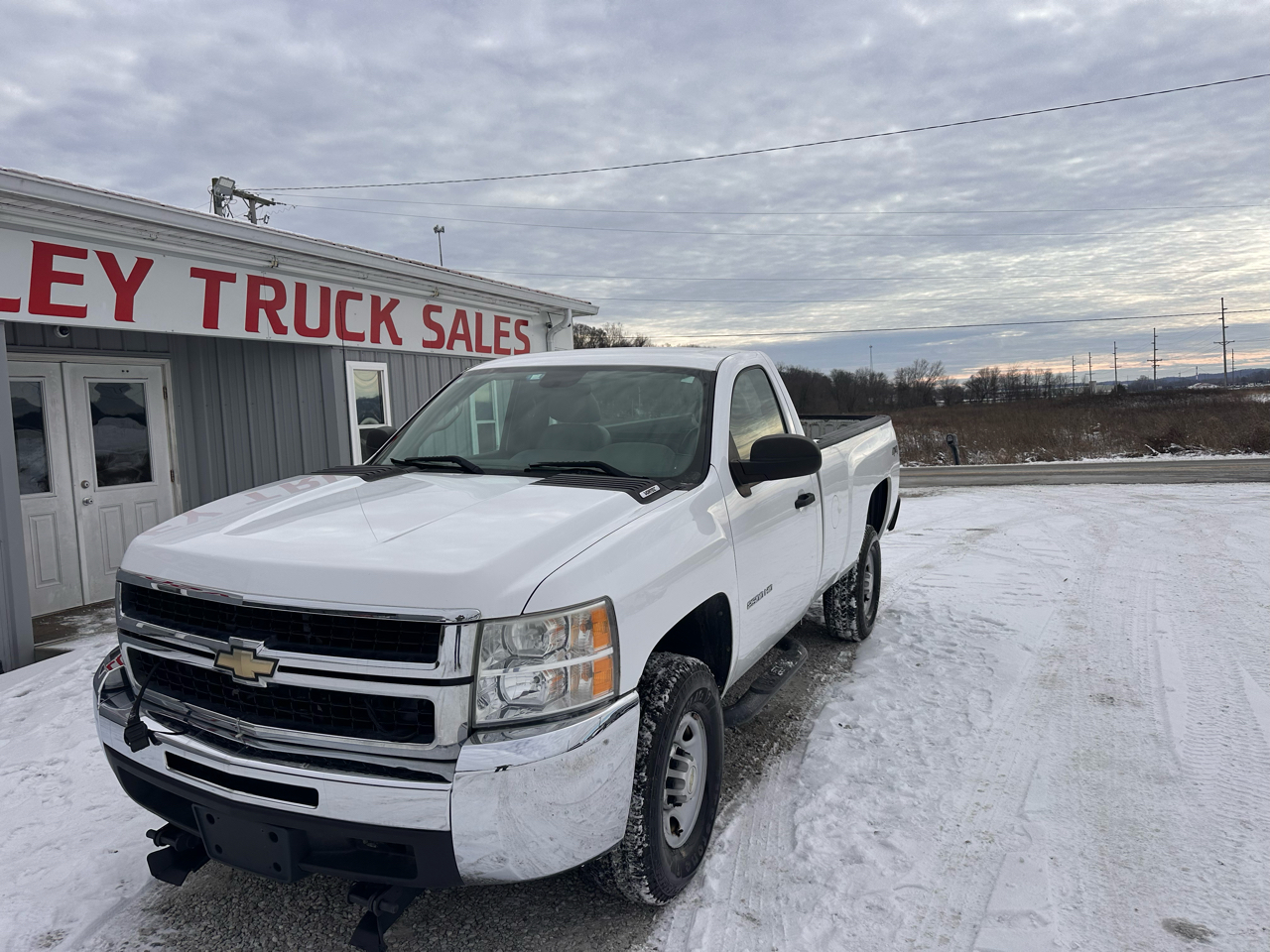 Chevrolet Silverado 2500HD 4WD Reg Cab 133" Work Truck 2010