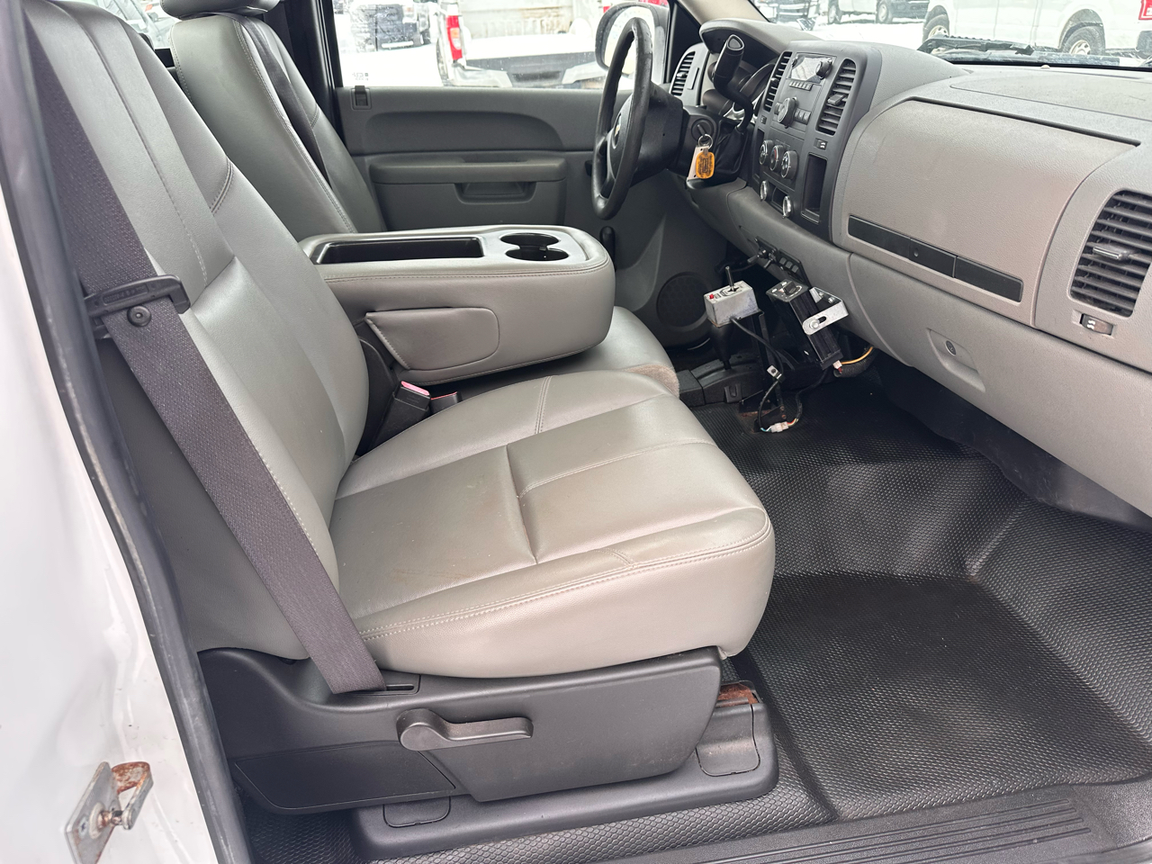 Chevrolet Silverado 2500HD 4WD Reg Cab 133" Work Truck 2010