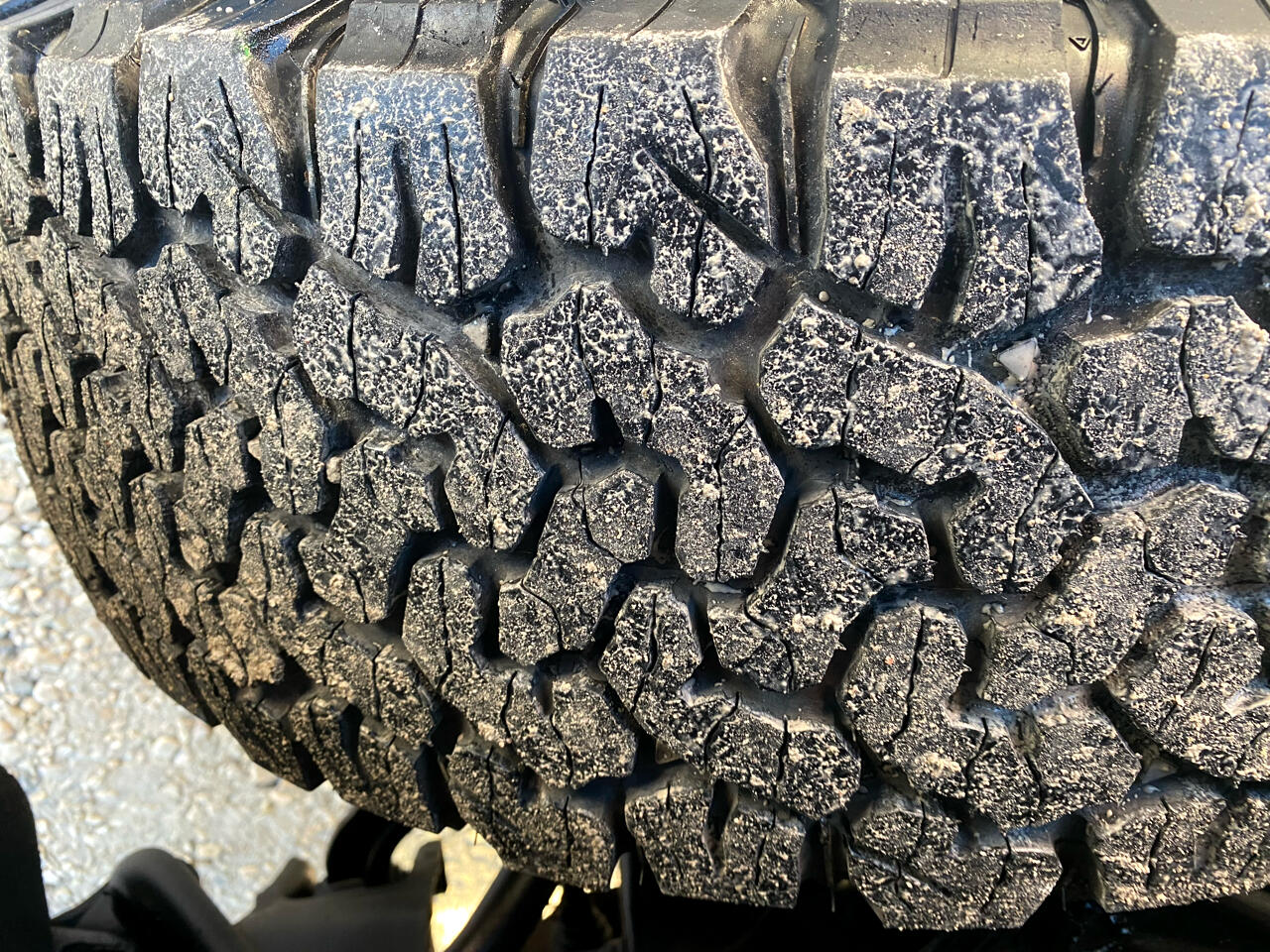 Chevrolet Silverado 2500HD 4WD Reg Cab 133.6" Work Truck 2015