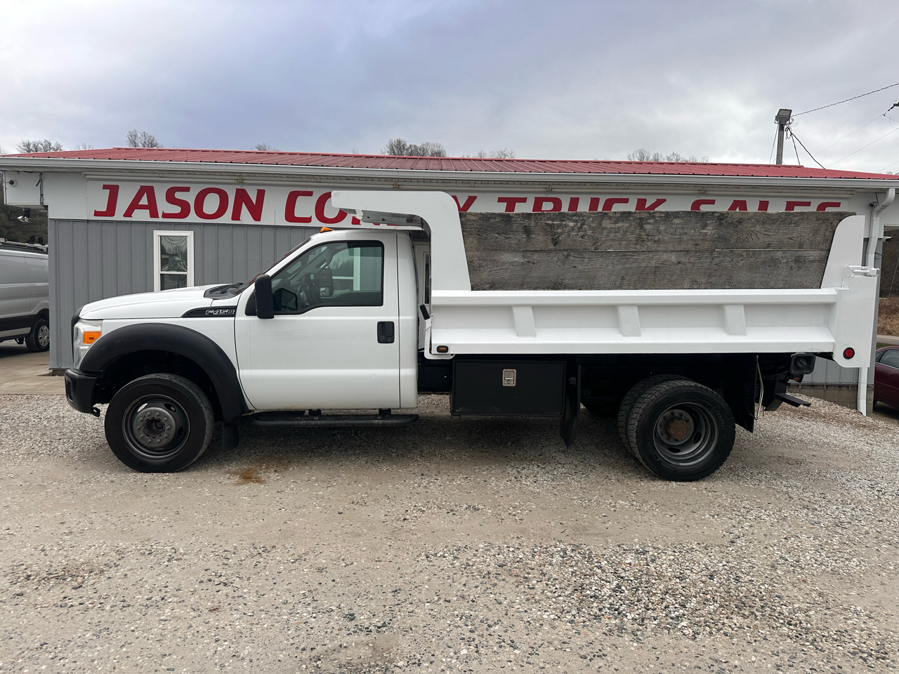 2014 Ford Super Duty F-450 DRW 11' BED 2WD Reg Cab 165" WB 84" CA XL