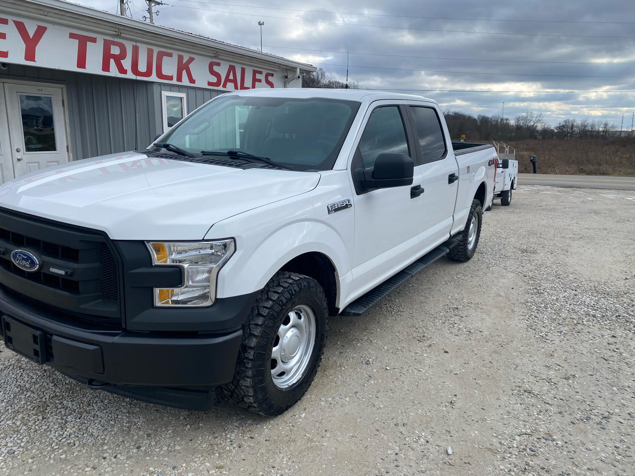Ford F-150 XL SuperCrew 5.5-ft. Bed 4WD 2017