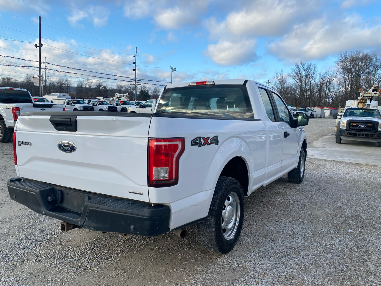 Ford F-150 4WD SuperCab 163" XL 2015