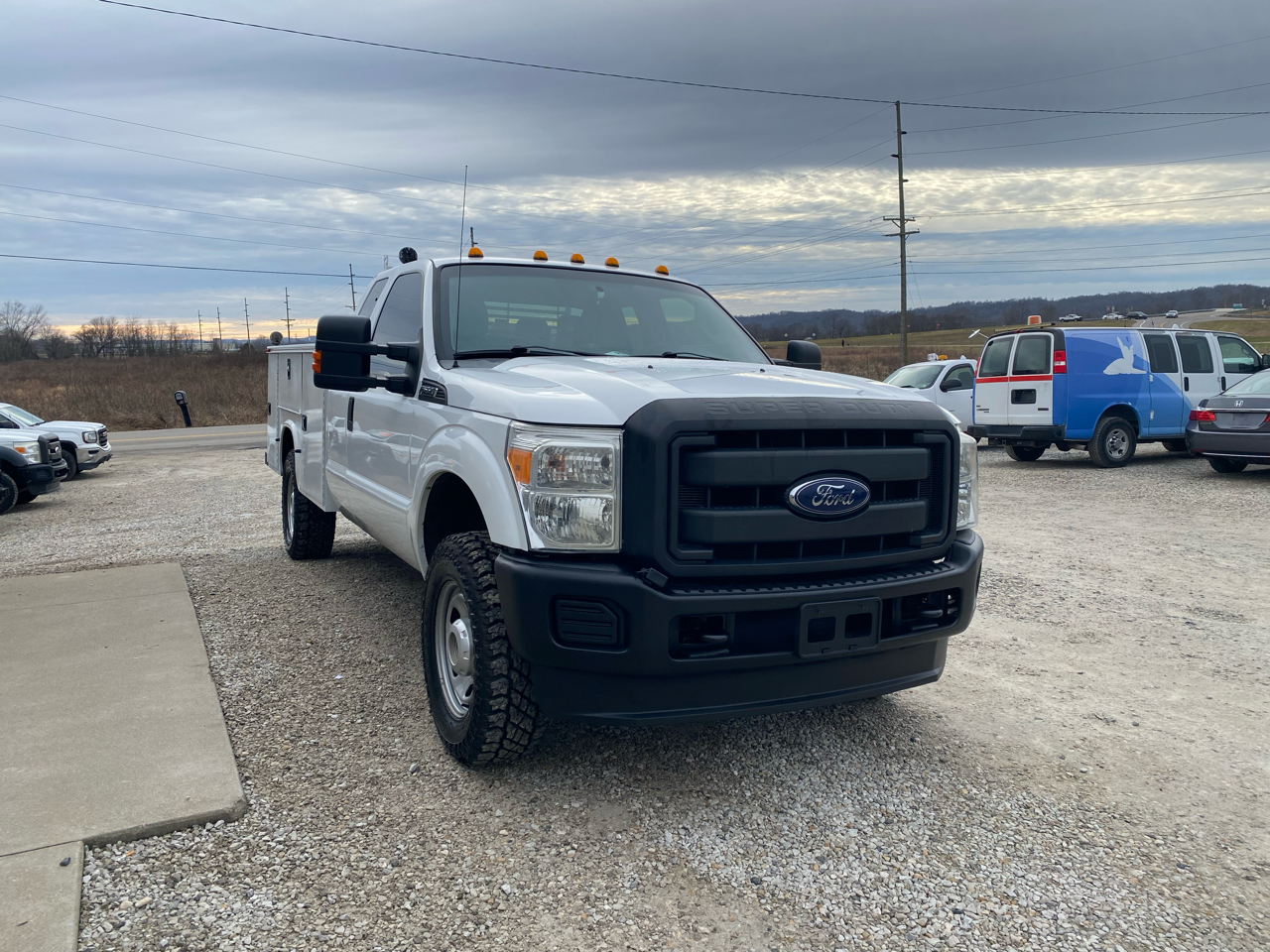 Ford Super Duty F-350 SRW 4WD SuperCab 162" WB 60" CA Lariat 2015