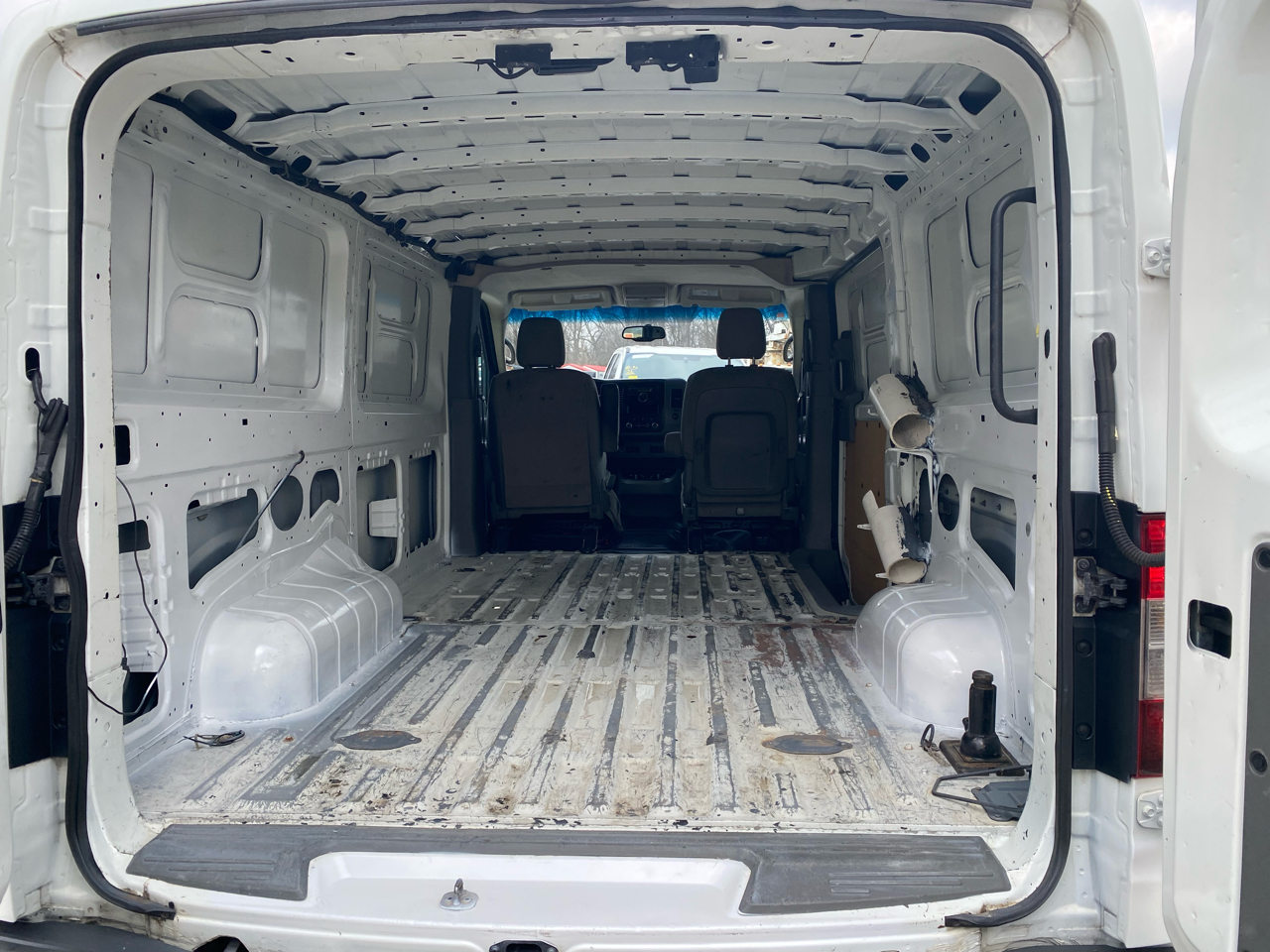 Nissan NV Standard Roof 1500 V6 S 2016