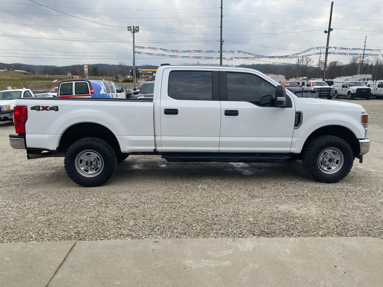 Ford Super Duty F-250 SRW 4WD SuperCab 158" XL 2022