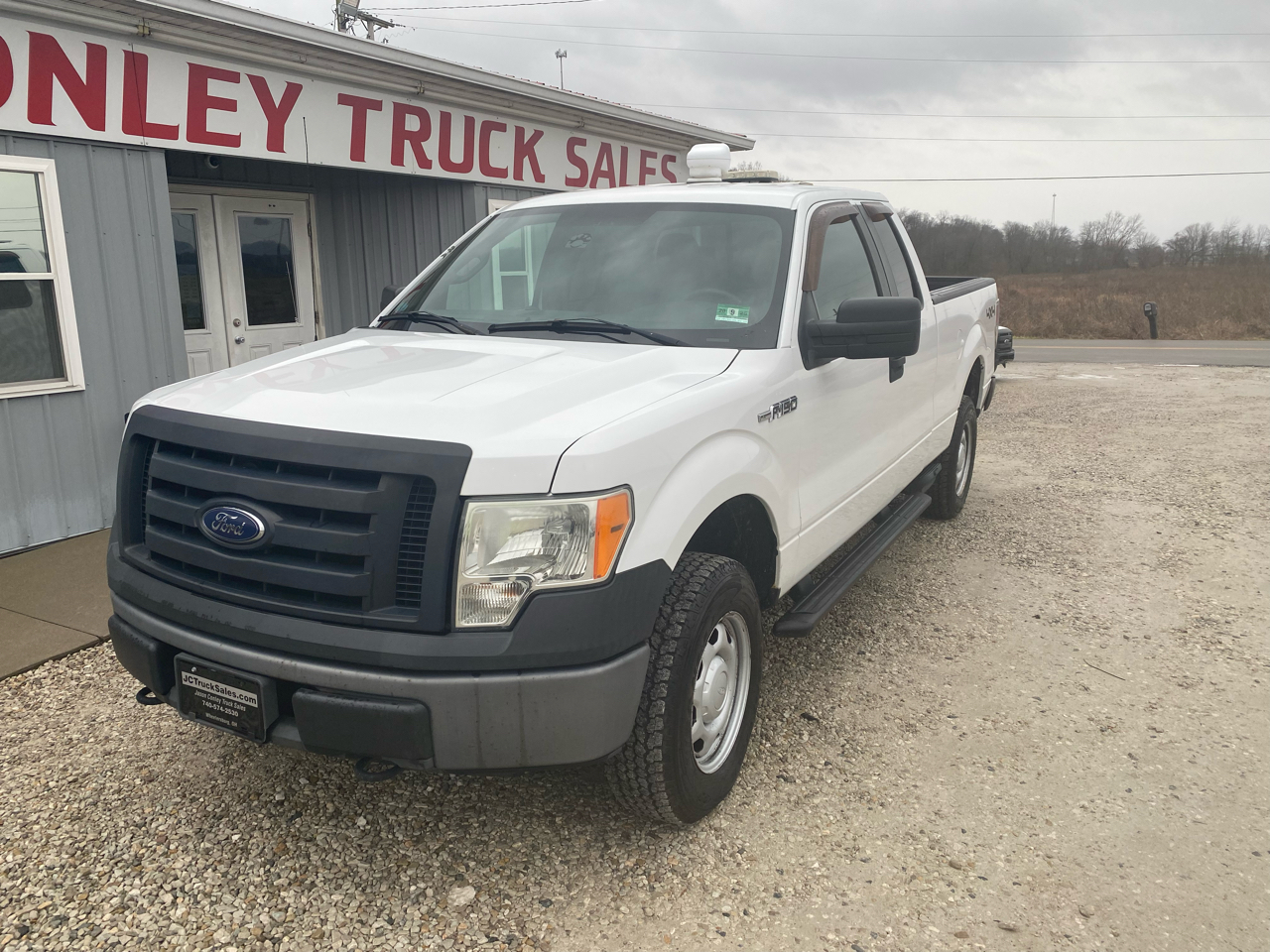 Ford F-150 2WD SuperCab 145" XL 2012