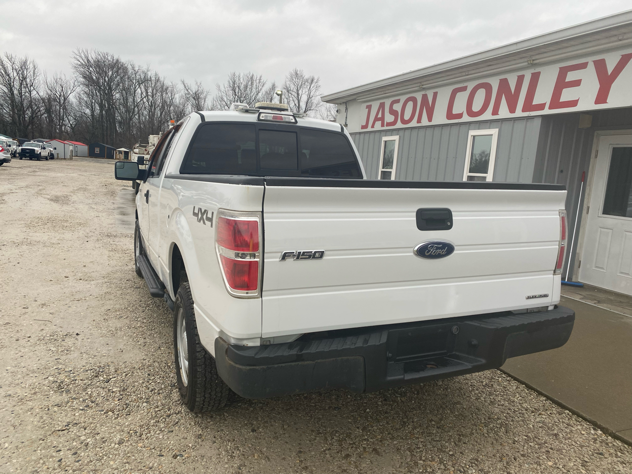 Ford F-150 2WD SuperCab 145" XL 2012