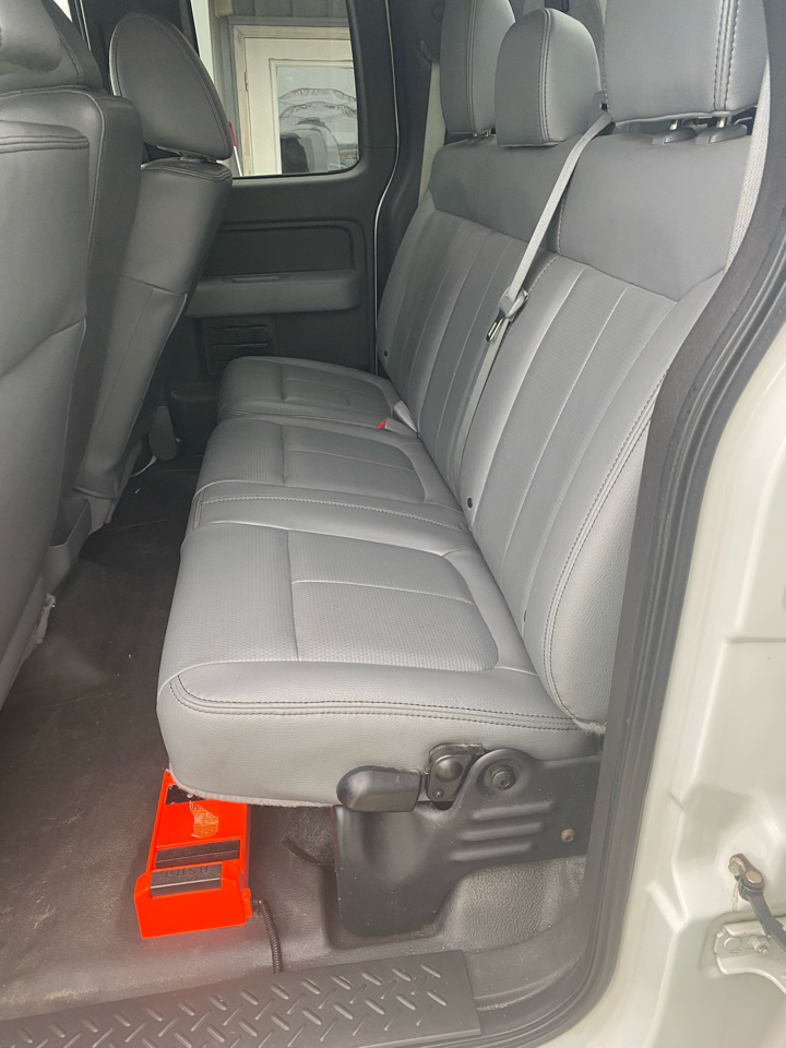 Ford F-150 2WD SuperCab 145" XL 2012