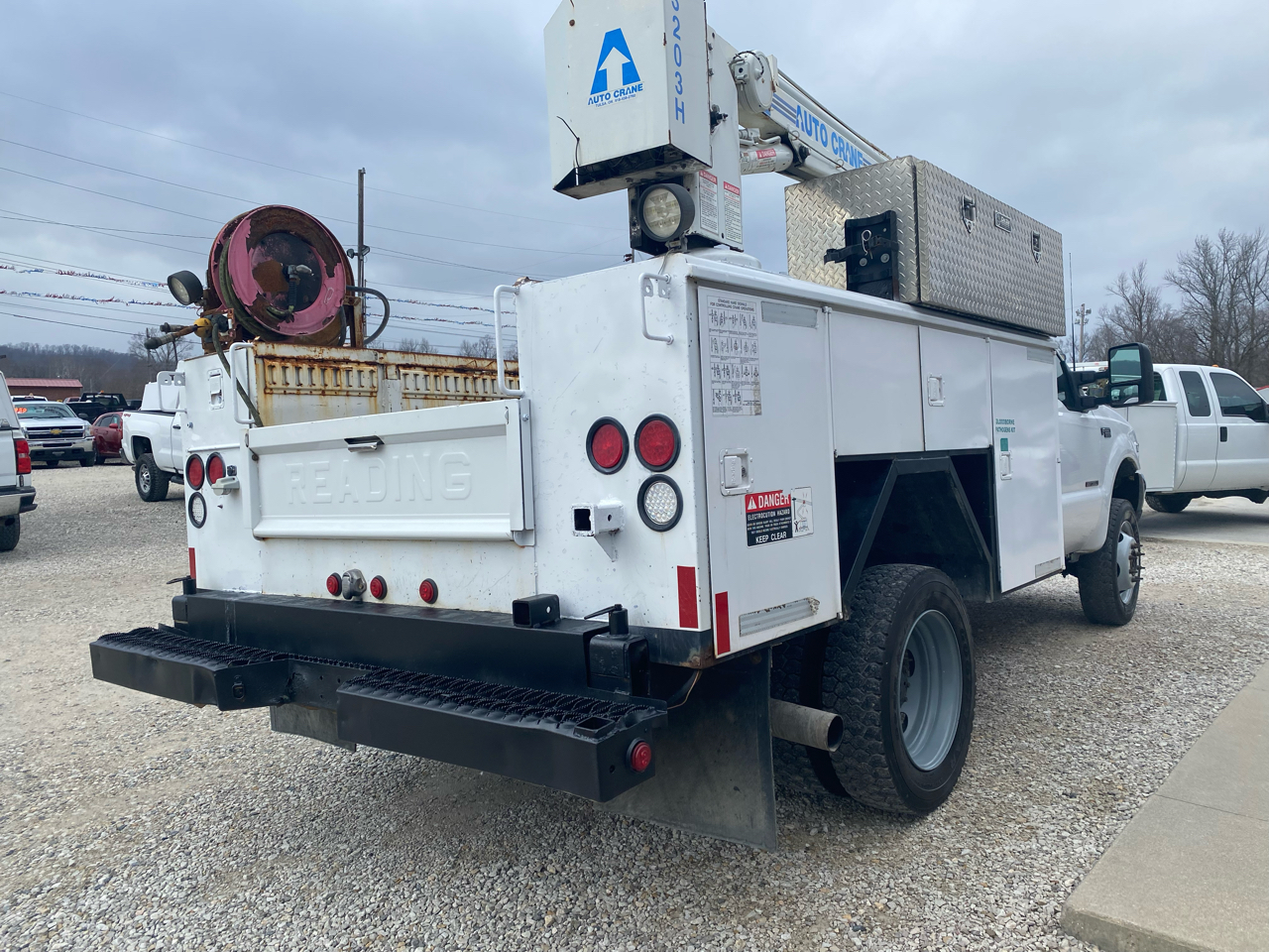 Ford Super Duty F-550 Reg Cab 165" WB XL 1999