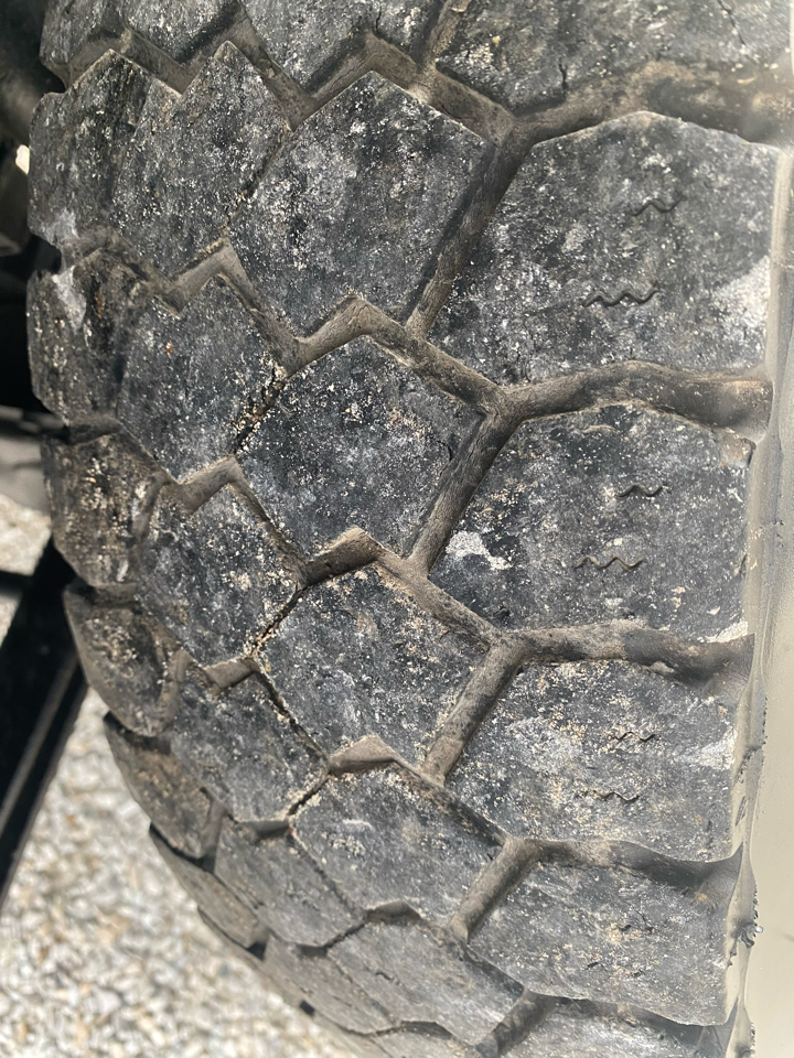 Ford Super Duty F-550 Reg Cab 165" WB XL 1999