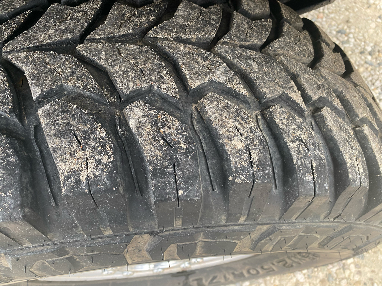 Ford Super Duty F-250 SRW 4WD Reg Cab 137" XL 2012