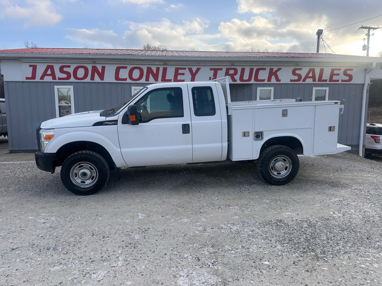 2012 Ford Super Duty F-250 SRW 4WD SuperCab 158" XL