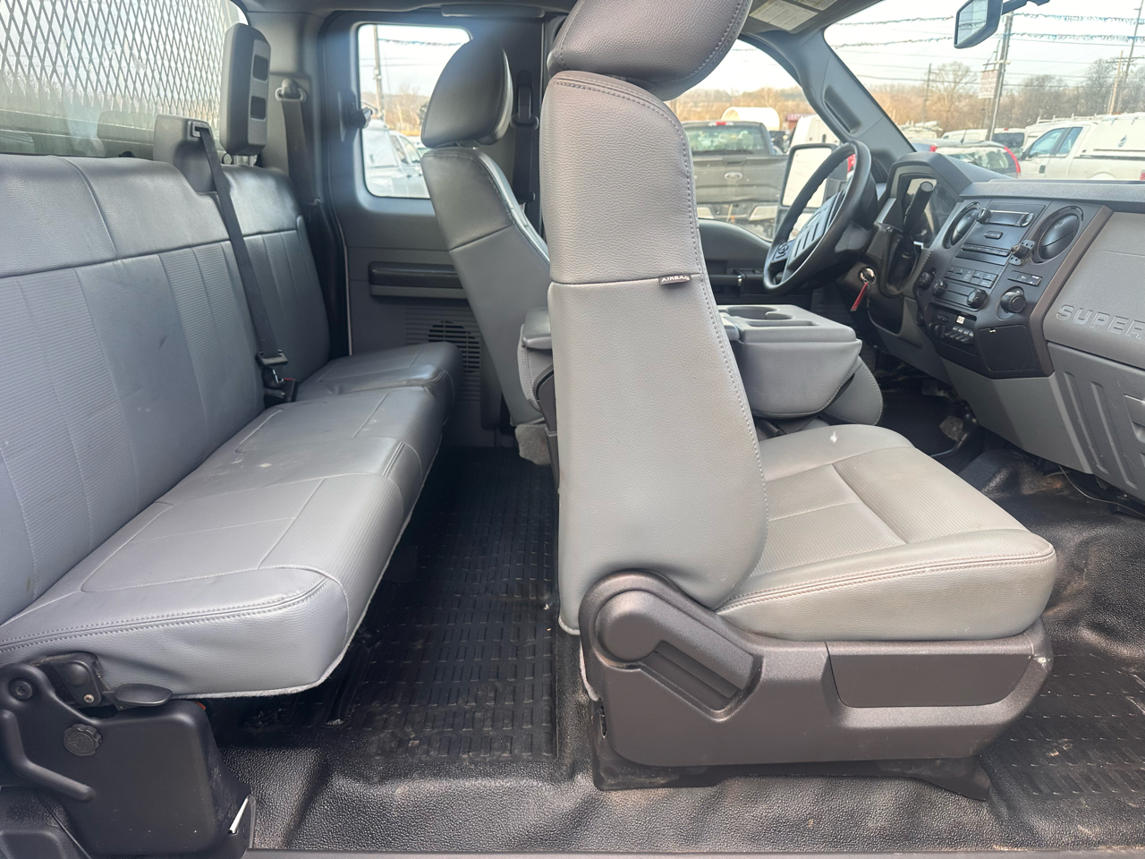 Ford Super Duty F-250 SRW 4WD SuperCab 158" XL 2012