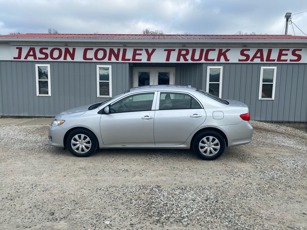 Toyota Corolla 4dr Sdn LE Auto 2009